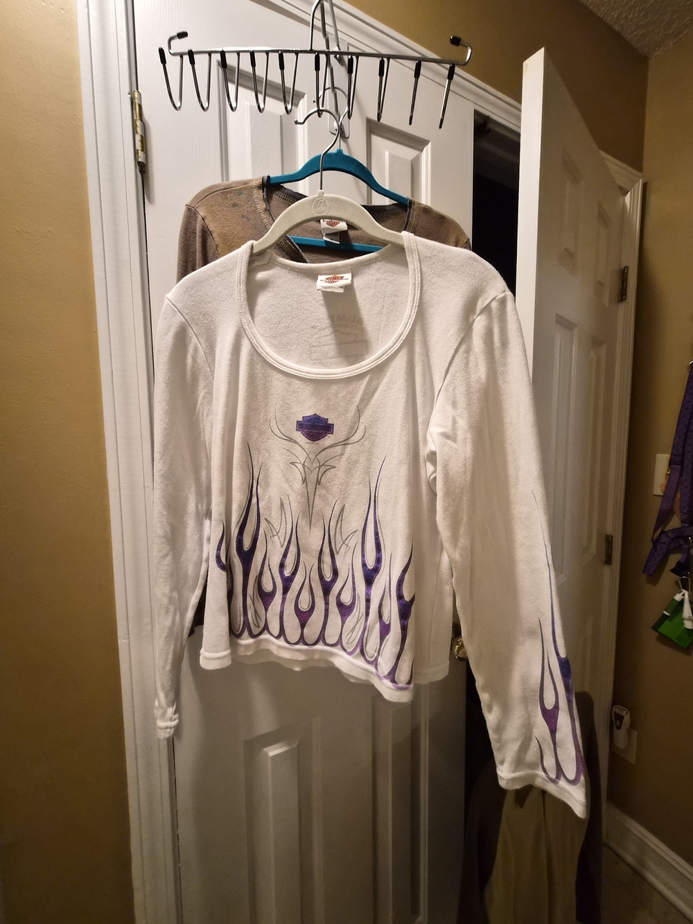 Harley-Davidson White Tee with Purple and Black Logo